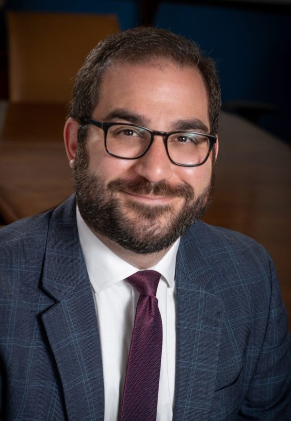 Lewis Gianola — office photo 4